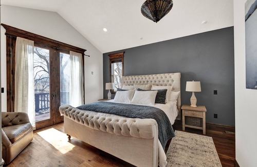 Draper House | Family Reunions, Corporate Retreats, Pool, outdoor living, comfortably sleeps 24