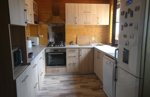 Bradulet Ski Chalet | Family SPA ,PRIVATE Sauna & JACUZZI Chalet