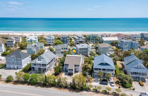 Shell Island House | Family Tides by Sea Scape Properties
