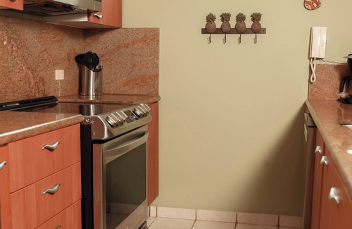 Vilomar Apartment | Family Vacation Penthouse in lovely Luquillo with WiFi, AC