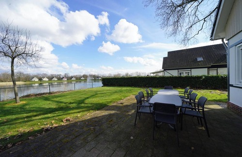 Susteren House | Family villa with 5 or 6 bedrooms, 2 bathrooms and a garden