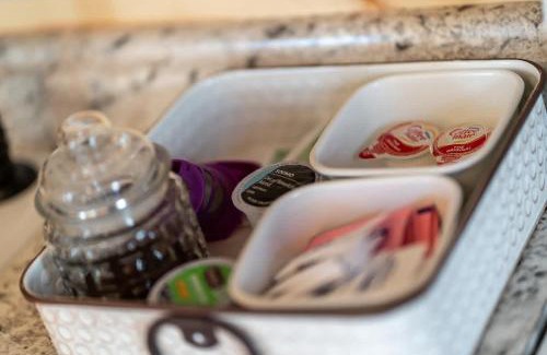 Fredericksburg House | Fancy Cabin Right on Main St!