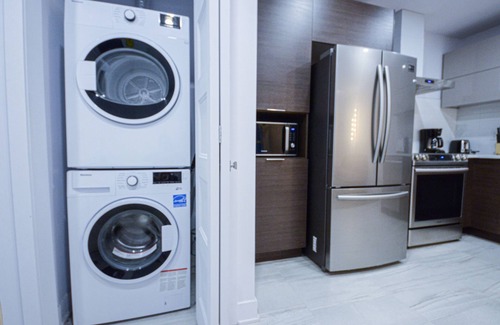 Monkland Village Apartment | Fantastic! 2BR*Feeling at home *Wi-Fi*gym*parking