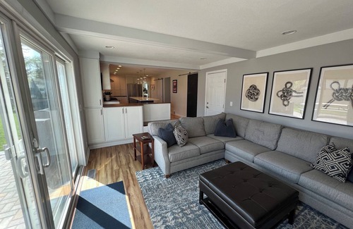 Dicken House | Fantastic 4-Bedroom Family Home - Short Walk to Michigan Stadium