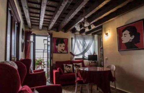 Mombeltran House | Fantastic apartment "Laura" in Mombeltran