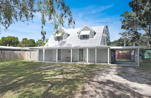 Amity Point House | Fantastic beach house tucked away in paradise
