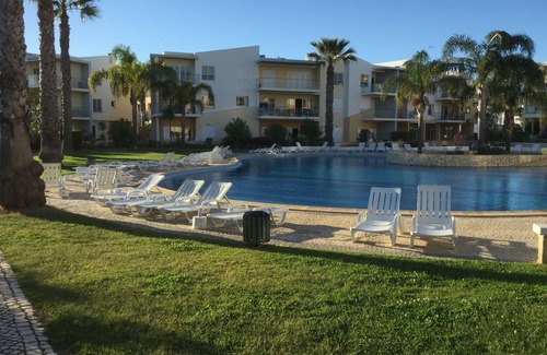 Alvor Apartment | Fantastic Ground Floor 2-bed apartment with pool. Close to beach and village