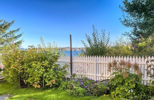 Agotnes Villa | Fantastic home by the sea, beautiful views!