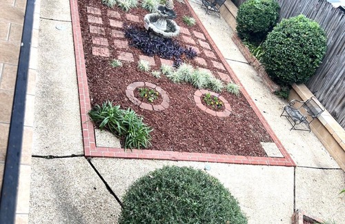 Baton Rouge Apartment | Fantastic New Remodel, Quiet Downtown Retreat