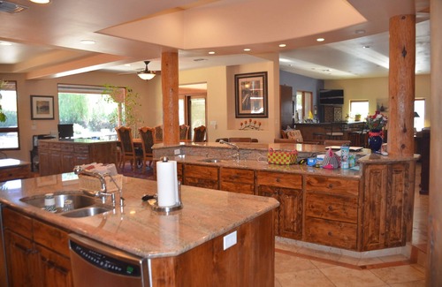 Tucson House | Fantastic resort like 5 BR 5 BA home in Tucson Country Club, Pool, Bocce, Acre