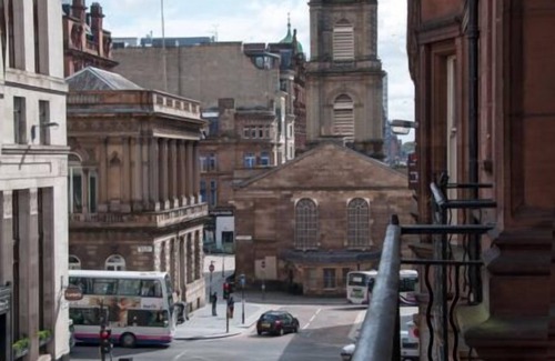 City Centre Glasgow Apartment | Fantastic, spacious apartment in the heart of Glasgow.