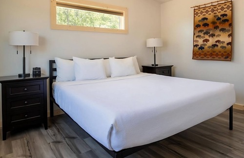 Boardman Hotel | Fantastic Stay on Columbia River! Spacious Cabin w/Free Parking, Breakfast