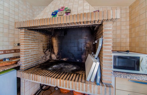Torrent House | Fantastic vacation home in suburb of Valencia.