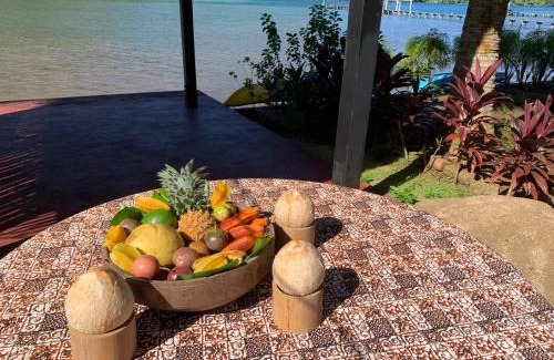 Taha'a Resort | Fare Piti Les pieds dans le lagon