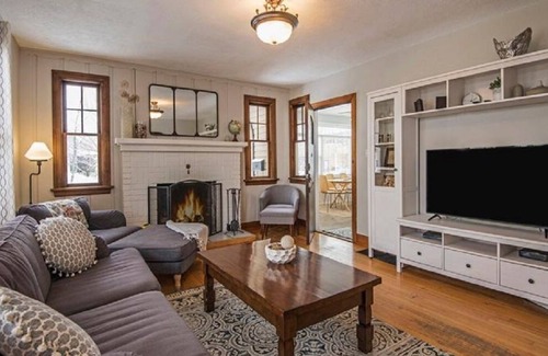 Old Bend House | Farewell Bend House