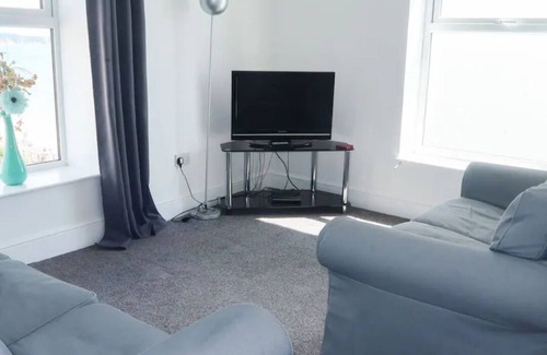 Bridlington Old Town Apartment | Farina No8, Sea view apartment sleeping 7 guests