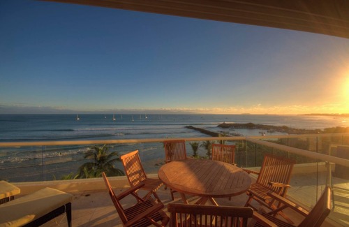 Emiliano Zapata Condo | Farito Beachfront Penthouse, Surf & Paddle Board.