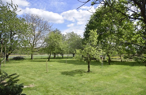 Saint-Ouen-La-Rouerie House | Farm cottage Les jardins des Coccinelles