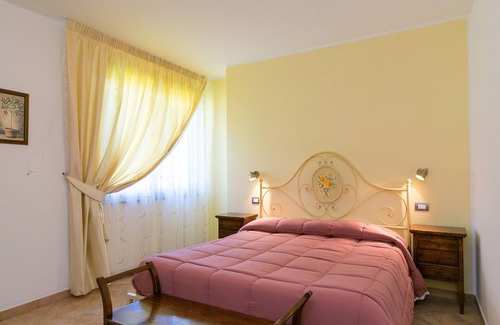 Campiglia Marittima Other | Farmhouse "Il Girasole - Fico D'India" with Shared Pool, Shared Garden & Wi-Fi