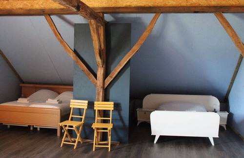 De Heurne Other | Farmhouse in De Heurne with Animal Farm