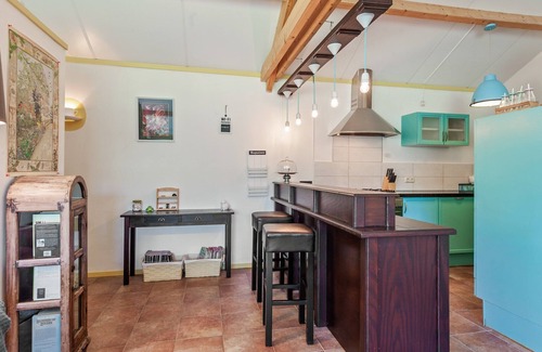 Hoogzand House | Farmhouse in Eastermar near De Leijen River