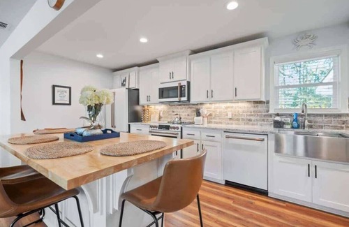 Richmond Hill House | Farmhouse Retreat near Savannah