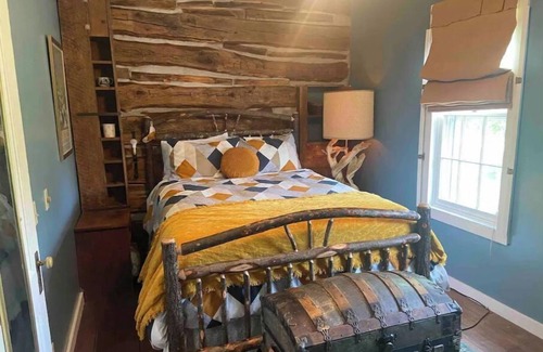 Crawford County Other | Farmhouse