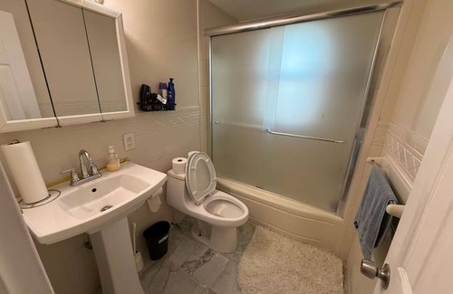 Farmingdale Apartment | Farmingdale Happy Haven: Your Space for Peace & Cozy Days - 0 Cleaning Fee