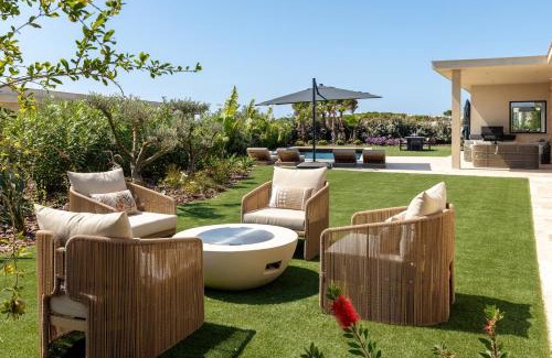 Montenegro House | Faro Luxury Home with Heated Pool and Garden