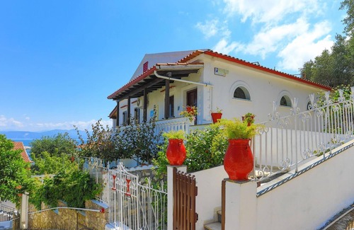 Gaios Apartment | Faros Tria in Gaios With 1 Bedrooms and 1 Bathrooms