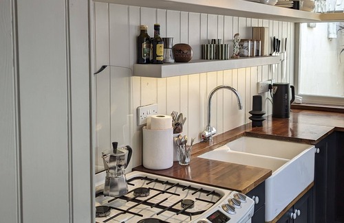 Deal Cottage | Farrier Beach Cottage