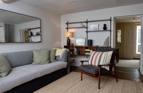 Deal Cottage | Farrier Beach Cottage