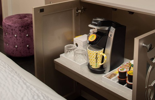 Garment District Hotel | Fashionista King Space, Artsy Boutique Hotel: Relaxing Stays, Near Broadway