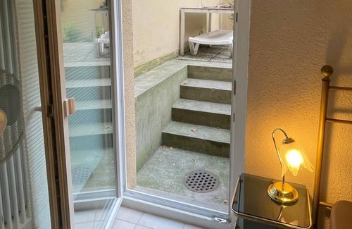 Basel City Centre Apartment | Fast Wifi 3 min to Rhein Comfy Bed