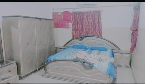 Gulshan-e-Iqbal House | FatMma GUEST HOUSE