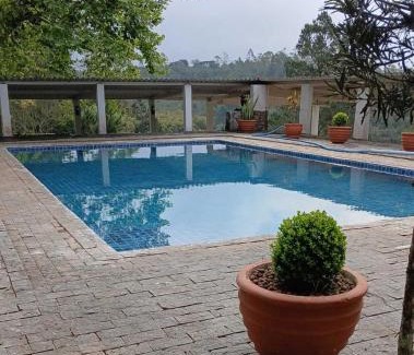 Biritiba-Mirim House | Fazenda com fácil acesso - Piscina e churrasqueira