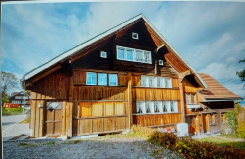 Lutzenberg House | Feel-good semi-detached house with a view of Lake Constance on 3 floors