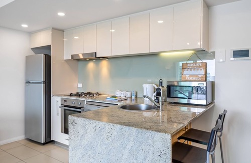 Redcliffe Apartment | Feel The Sea Breeze: 1-Bed with Pool, Gym & views