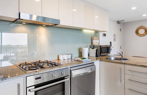 Redcliffe Apartment | Feel The Sea Breeze: 1-Bed with Pool, Gym & views