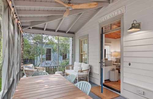 Seacrest House | FEELIN` TIPSEA 3 BR/3 BA Sleeps 10 Bikes Close to Beach and Pool