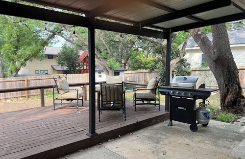 North San Antonio - SAT House | Feels like home.nCozy home in a quiet family-friendly neighborhood.