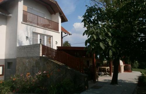 Cserszegtomaj Apartment | Fehér Rózsa Apartman