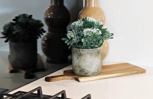 Central Mudgee House | Felicitys on Court A Refreshing Getaway in Town