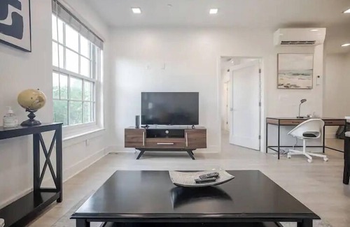 Fells Point Apartment | FellPoint Harbor Hideaway Haven