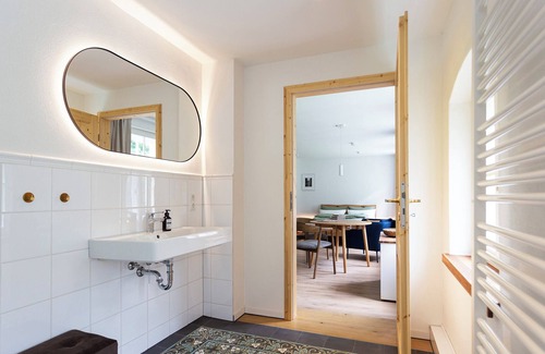 Krippen Apartment | Felsquartier: Bright apartment with forest view