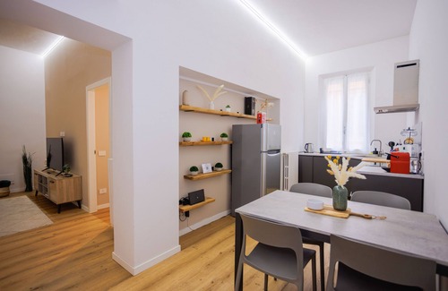 Old Town Apartment | Feltrinelli Suite, 2 bedrooms, 2 restroom, 6 guests