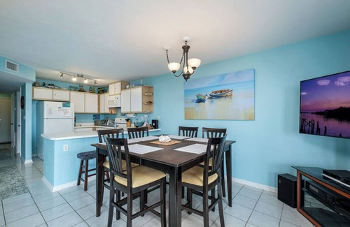 Cedar Key Condo | Fenimore Mill 5A - Open Gulf View, Pool & Hot Tub!