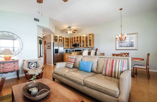 Cedar Key Condo | Fenimore Mill 5D Open Water, Pool, Hot Tub!