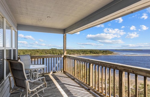 Cedar Key Condo | Fenimore Mill 6F Open Gulf View, Pet Friendly!