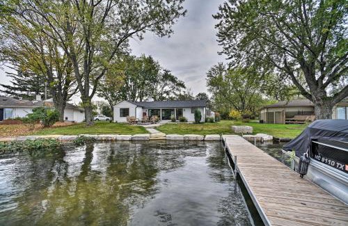 Lake Fenton House | Fenton Home with Patio and All Sports Lake Access